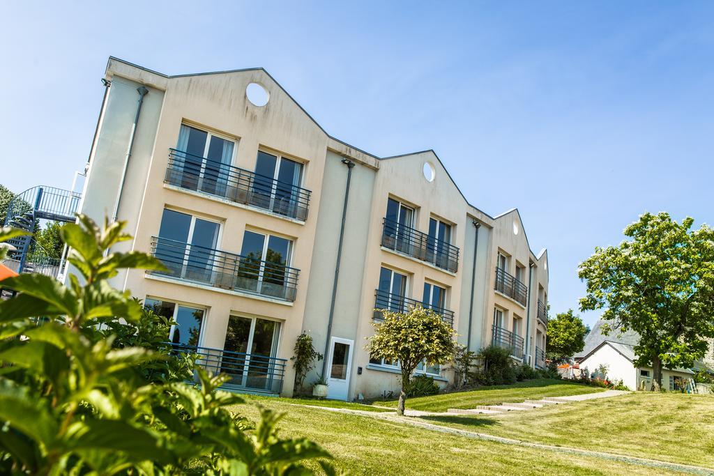 Logis L'Ermitage Hotel & Restaurant Saulges Exterior photo